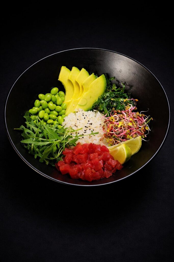 Poke bowl — tuńczyk